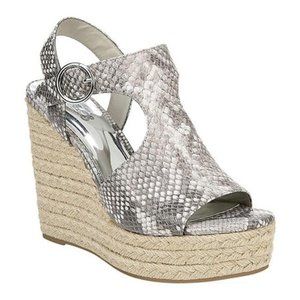 🚨FINAL SALE🚨 Beautiful Carlos Santana Wedges